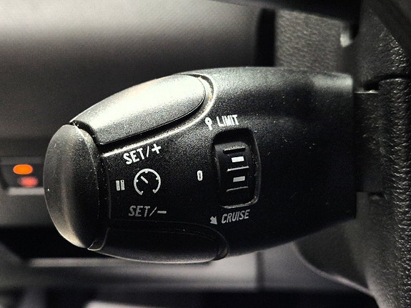 Peugeot 308 14 of 25