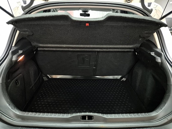 Peugeot 308 7 of 25