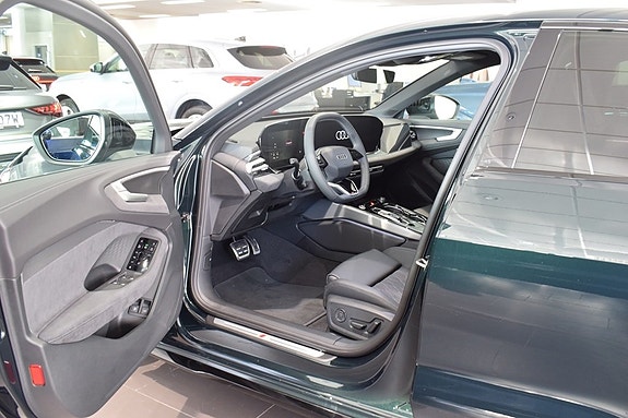 Audi A5 4 of 5