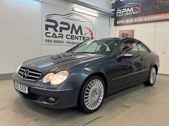 Mercedes-Benz CLK200 2 of 24