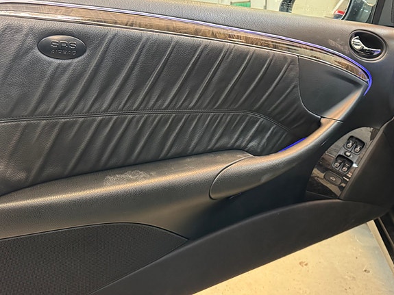 Mercedes-Benz CLK200 22 of 24