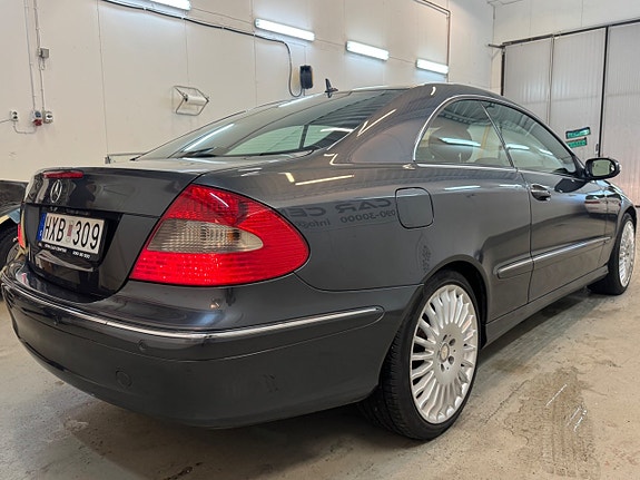 Mercedes-Benz CLK200 6 of 24