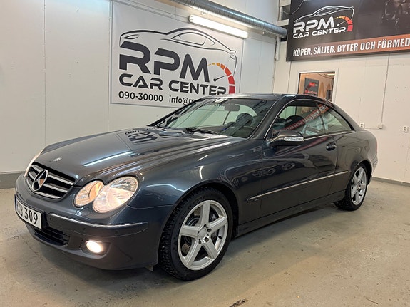 Mercedes-Benz CLK200 2 of 5