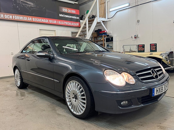 Mercedes-Benz CLK200 3 of 24