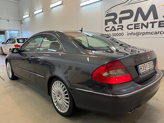 Mercedes-Benz CLK200 5 of 24