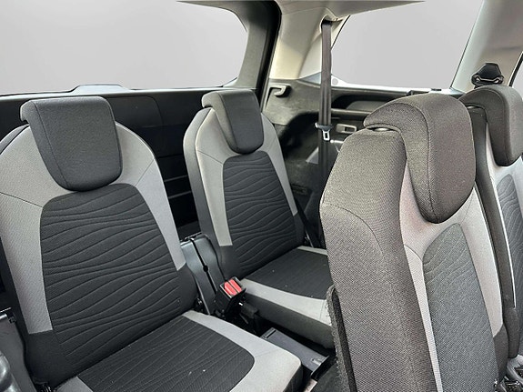 Citroen Grand C4 Picasso 19 of 21