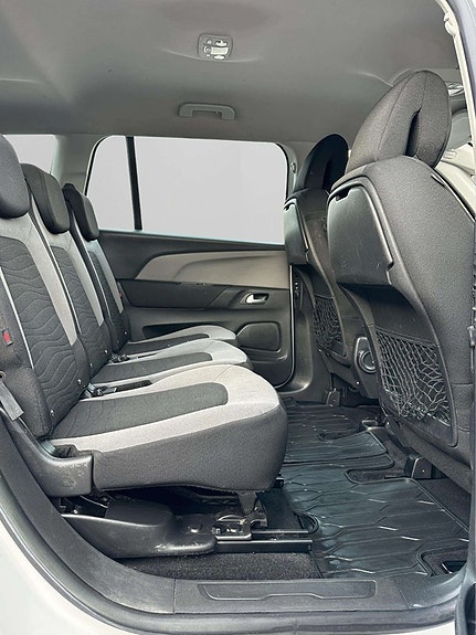 Citroen Grand C4 Picasso 16 of 21