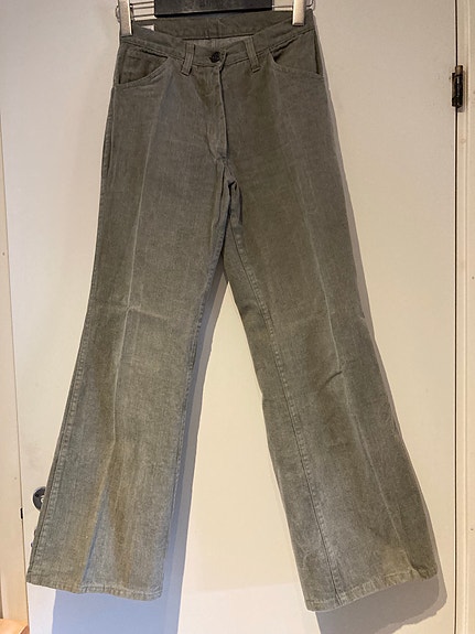Product image 17 of 77