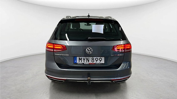 Volkswagen Passat Alltrack 5 of 5