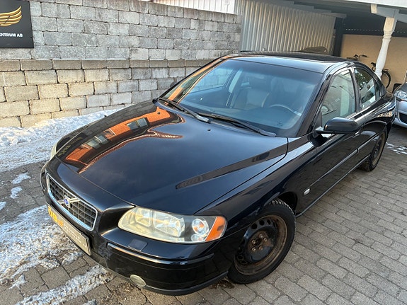 Volvo S60 2 of 23