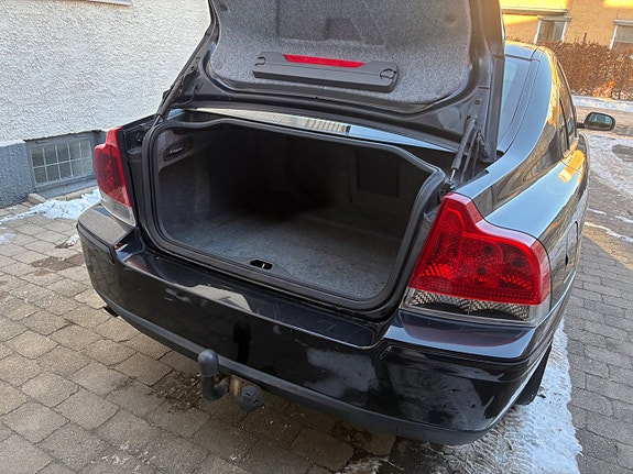 Volvo S60 9 of 23