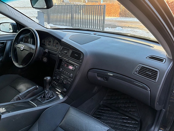 Volvo S60 16 of 23