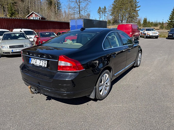 Volvo S80 5 of 5