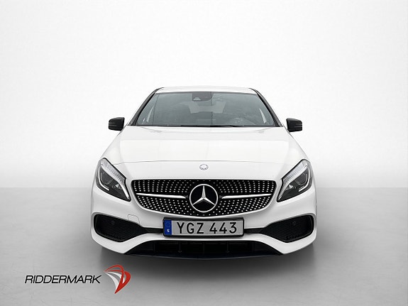 Mercedes-Benz A180 2 of 5