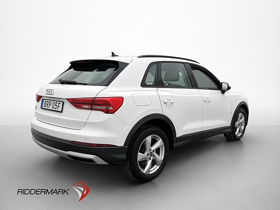 Audi Q3 6 of 24