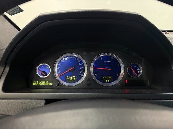 Volvo XC90 - 14