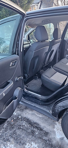 Mercedes-Benz A150 8 of 12