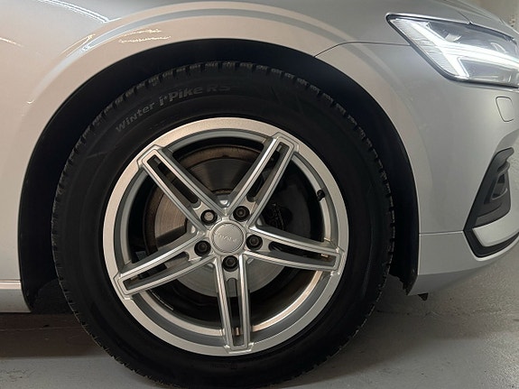 Volvo V60 26 of 27
