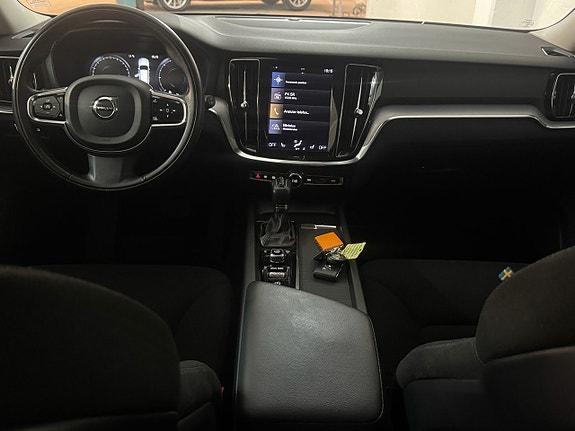 Volvo V60 25 of 27