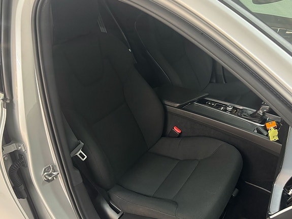 Volvo V60 20 of 27