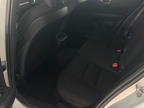 Volvo V60 19 of 27