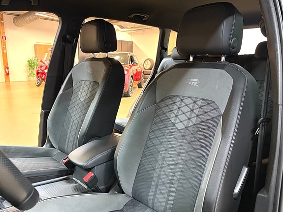 Volkswagen Tiguan Allspace 12 of 27