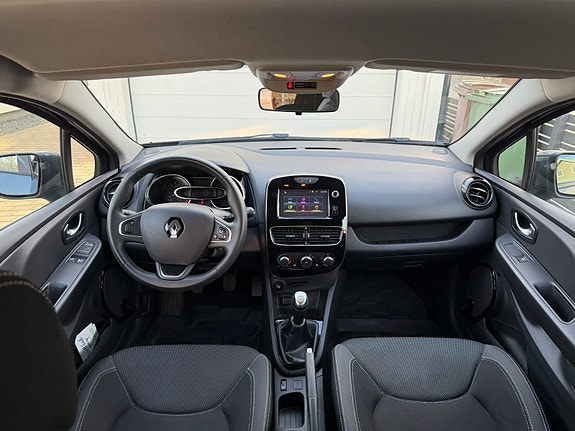 Renault Clio 9 of 9