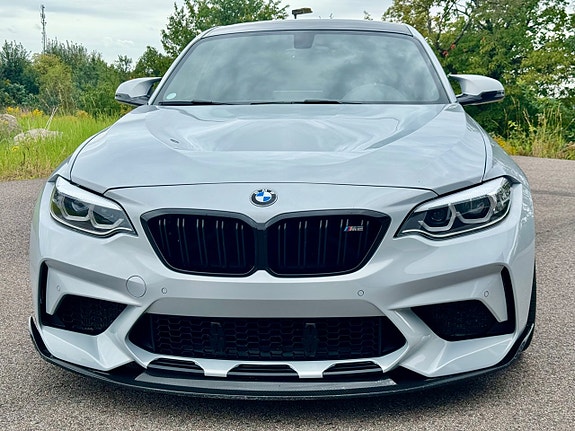 BMW M2 2 of 5