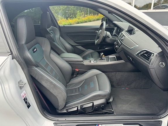 BMW M2 5 of 5