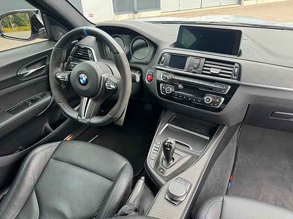 BMW M2 4 of 5