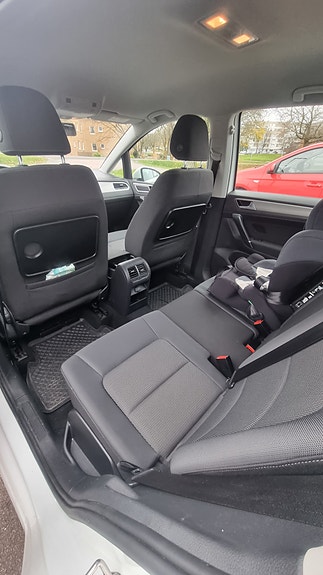 Volkswagen Golf Sportsvan 6 of 13