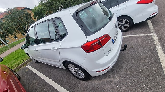 Volkswagen Golf Sportsvan 12 of 13