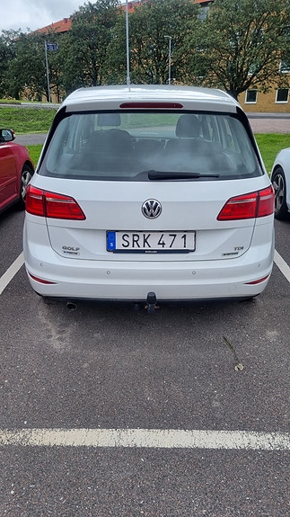Volkswagen Golf Sportsvan 10 of 13