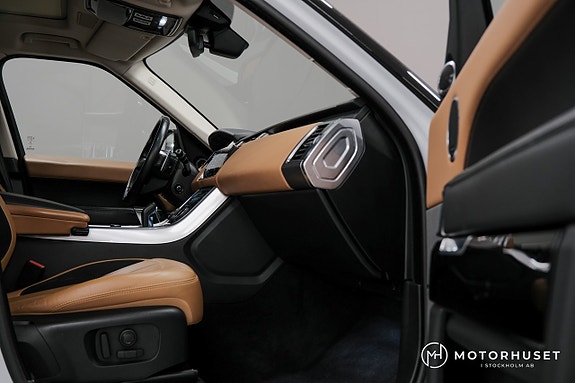 Land Rover Range Rover Sport 13 of 27