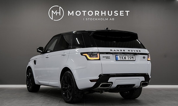 Land Rover Range Rover Sport 4 of 5