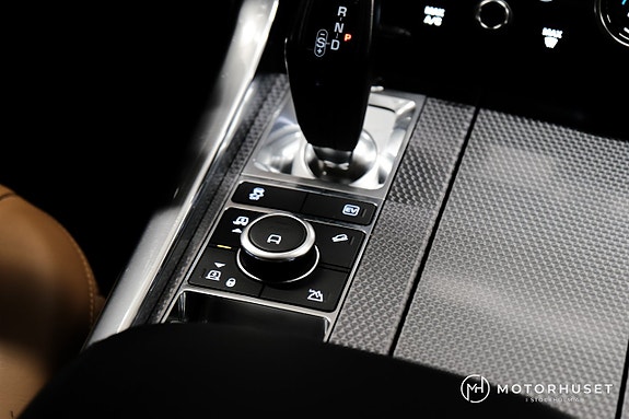Land Rover Range Rover Sport 15 of 27