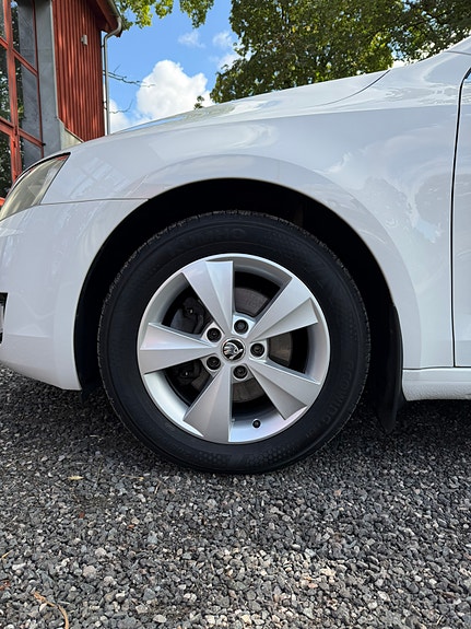 Skoda Octavia 9 of 10