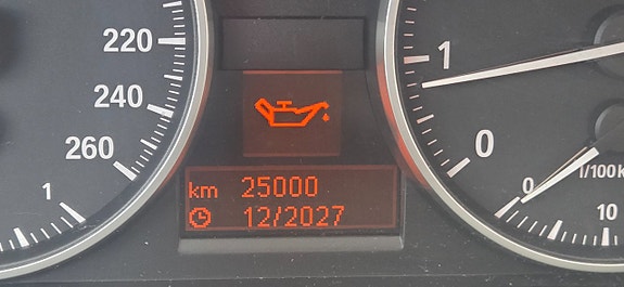 BMW 320 18 of 23