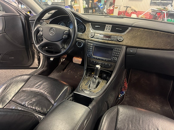 Mercedes-Benz CLS63 6 of 10