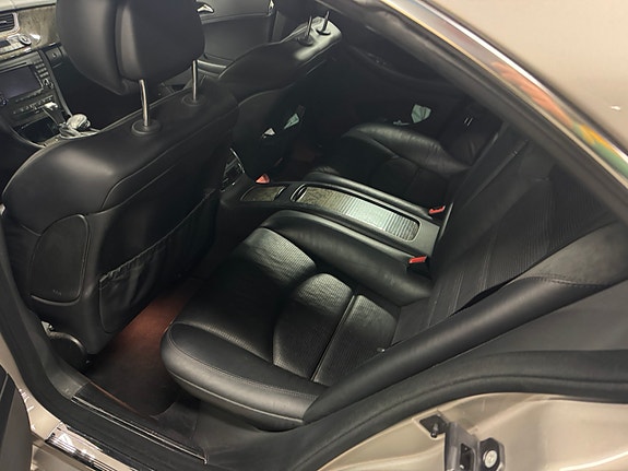 Mercedes-Benz CLS63 16 of 22
