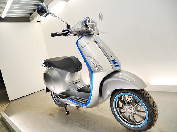 Vespa VESPA ELETTRICA AZZURRO 2 of 3