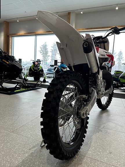 Yamaha YZ 125 3 of 4