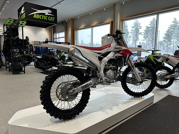 Yamaha YZ 250F 2 of 4