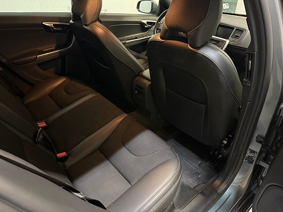 Volvo V60 10 of 10