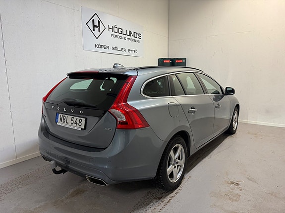 Volvo V60 4 of 5