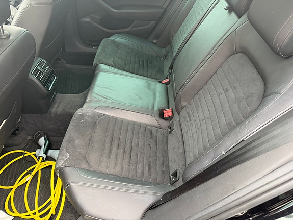 Volkswagen Passat 9 of 11