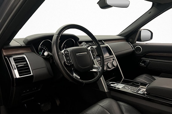 Land Rover Discovery 15 of 30