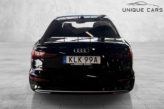 Audi A3 4 of 5