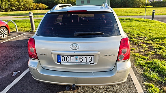 Toyota Avensis 5 of 11