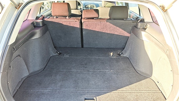 Toyota Avensis 8 of 11